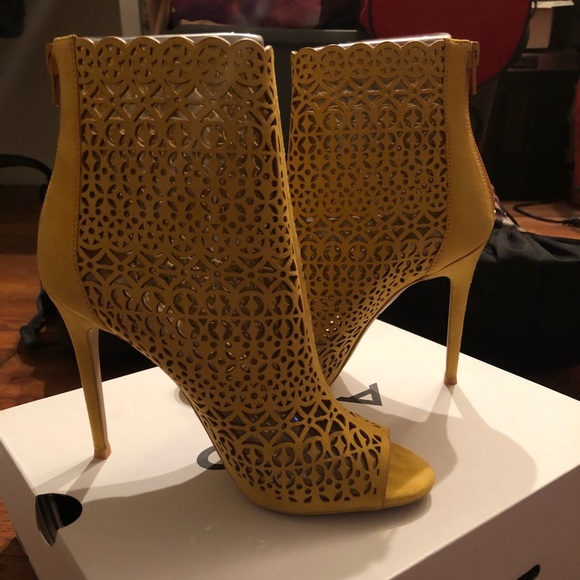 Aldo Shoes - Yellow Sunshine